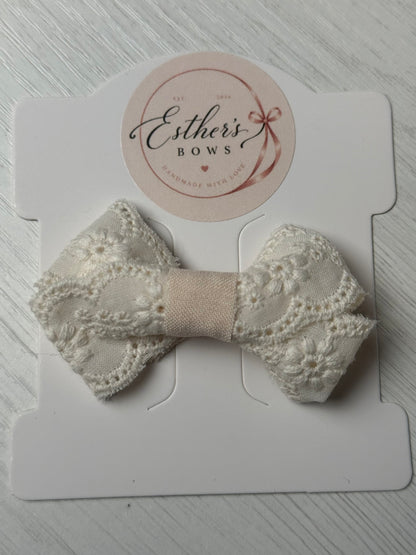 Eyelet Hair Bows