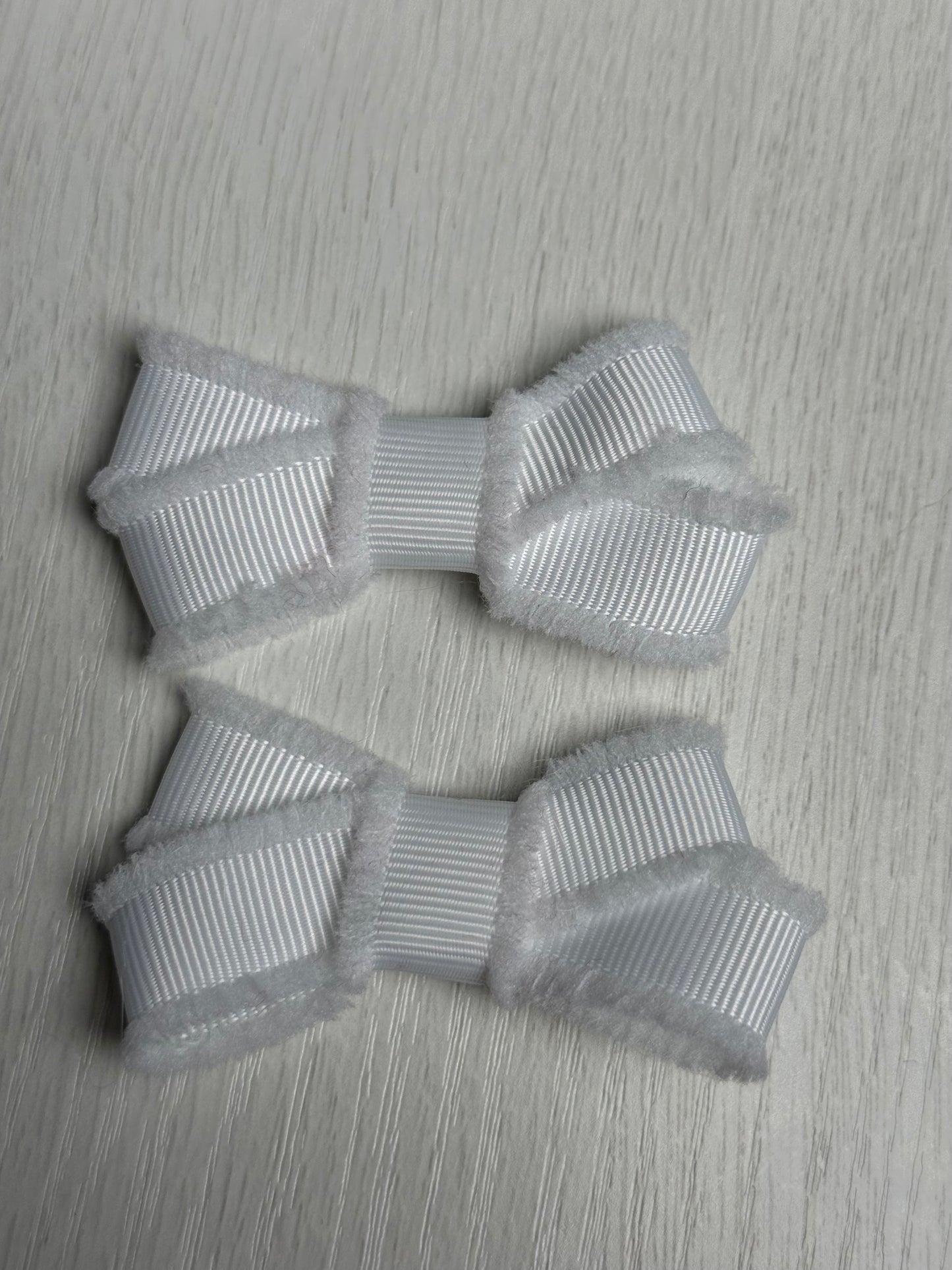 White Grosgrain Hair Bow Set